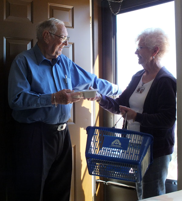 Helping Seniors in Pinal and Gila County